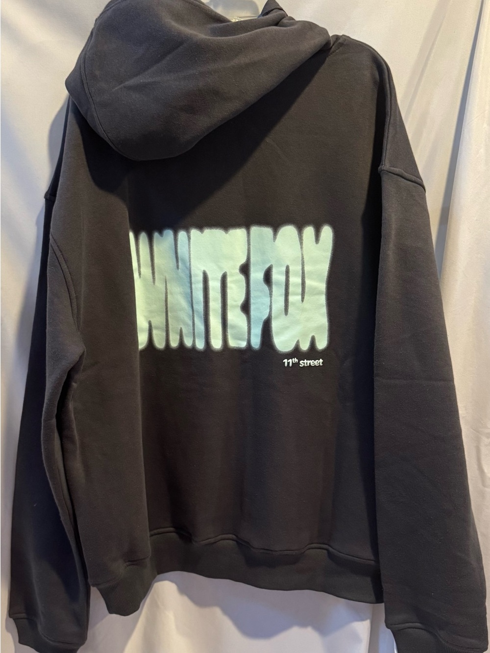 White Fox Boutique 11th Street New York or Nowhere Oversized Hoodie M/L - Picture 2 of 8